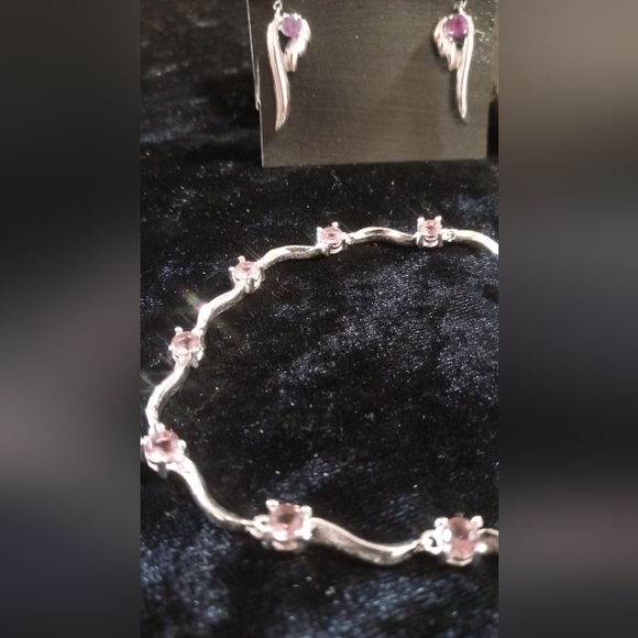 Tennis bracelet sterling 925 bracelet with a angel wing earring & amethyst. - Picture 8 of 8